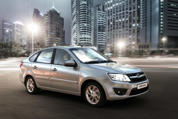 АвтоВАЗ отозвал более 100 тысяч автомобилей Lada Kalina и Granta